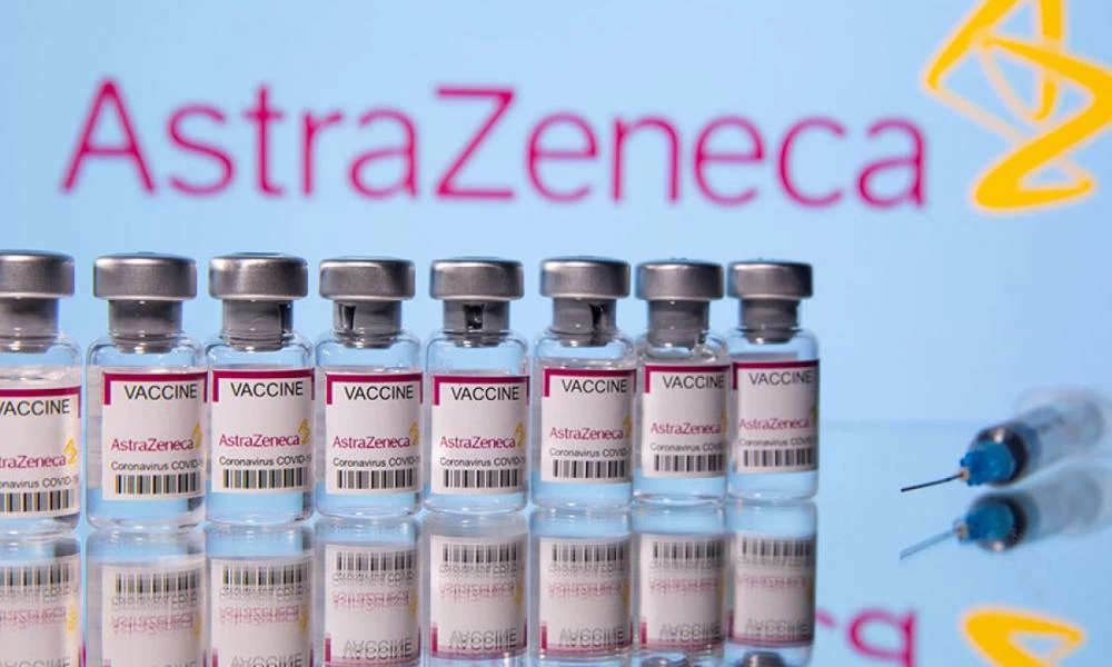 AstraZeneca: Αλλάζετε την δεύτερη δόση από την Δευτέρα με μήνυμα